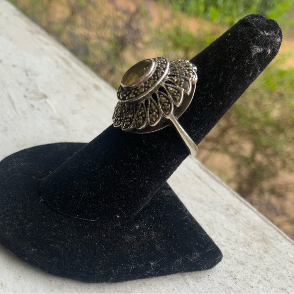 Vintage 925 Sterling Silver Oval-Shaped Citrine Gemstone Ring w/ Marcasite Sz 6 - Picture 10 of 16